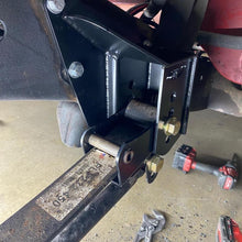 Load image into Gallery viewer, Chevy 1999-2007 Full Size Leaf Spring Boxes